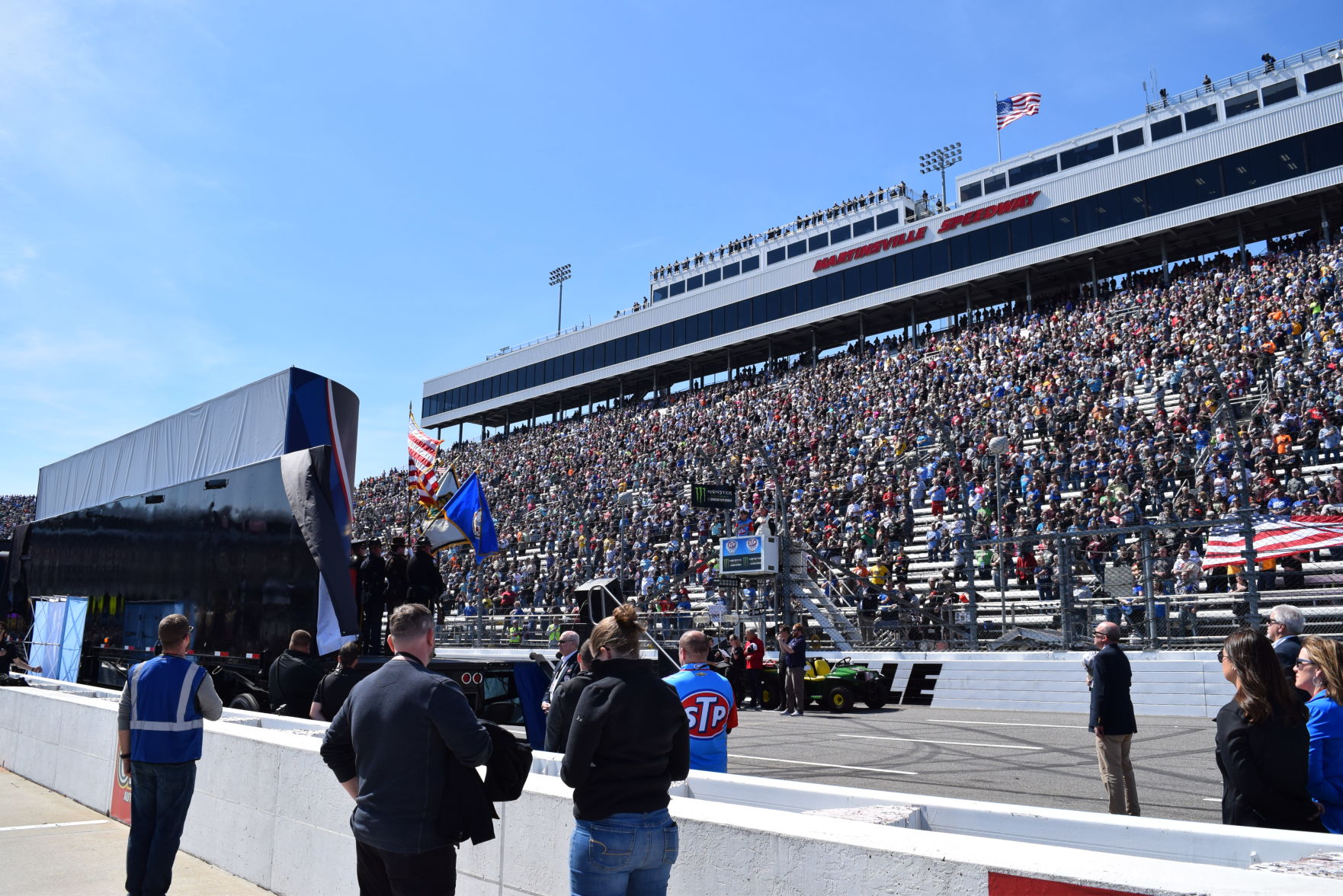 STP 500 pre race